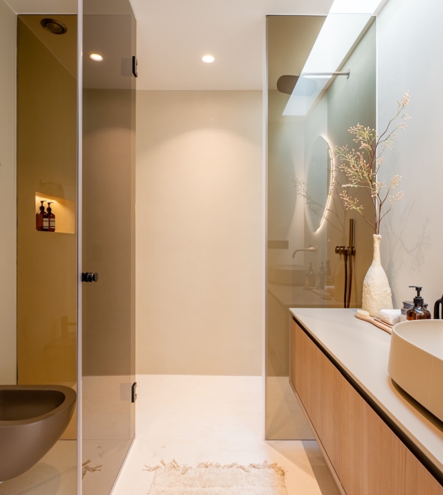 Resa estates Ibiza finca can Tumas for sale bathroom 1.jpg